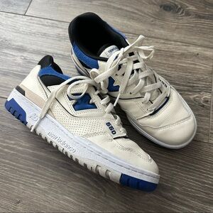 New Balance 550